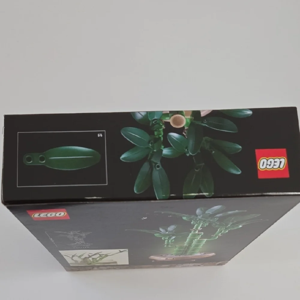 LEGO Botanicals Lucky Bamboo Building Set - 10344 - Picture 3 of 8